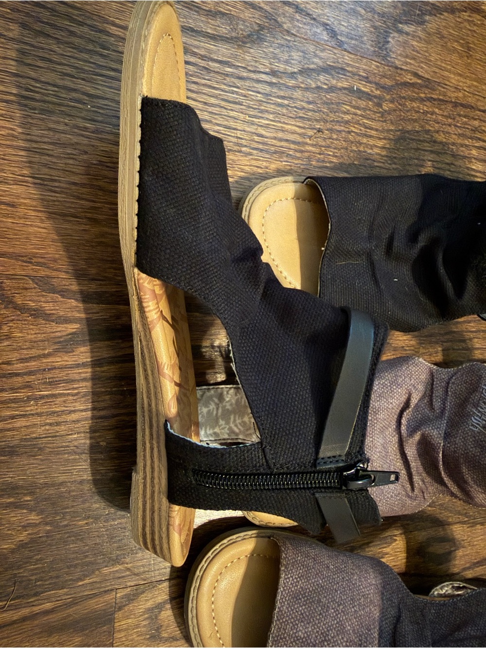 2 PAIRS - women’s size 8.5 BLOWFISH.  Open-Toe Slingback Sandals - Black & Brown - Picture 4 of 8
